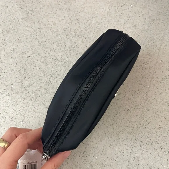 Lululemon City Essential Pouch Mini - Picture 5 of 6